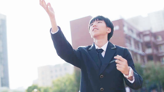 离别的感觉很少