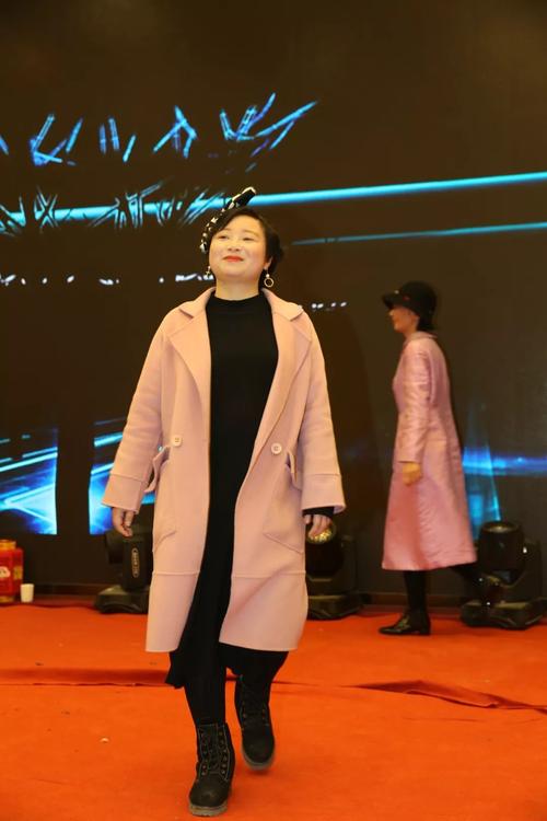 我为你的诚实鼓掌