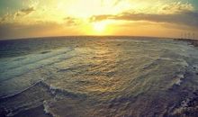 伟大的海上日出