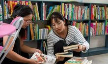 乐于助人的红领巾