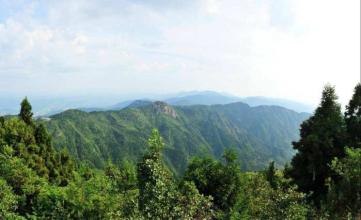 爬南岳衡山