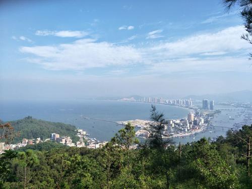 游览双月湾