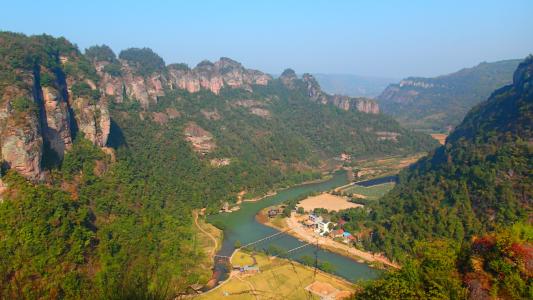川岩十九峰