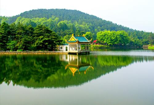 秀湖之春
