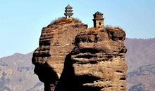 枫叶虽无字，常读便是书