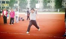 运动会上，我们在拼搏