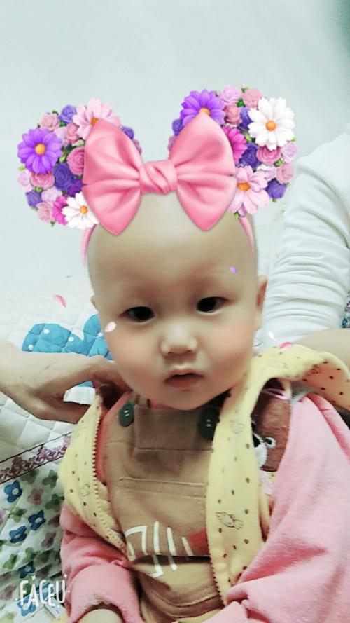 顽皮的可爱小弟弟