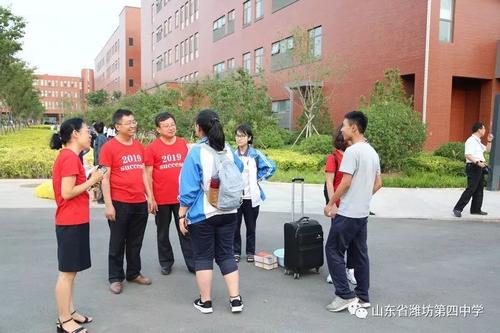 不能忘记我亲爱的母校