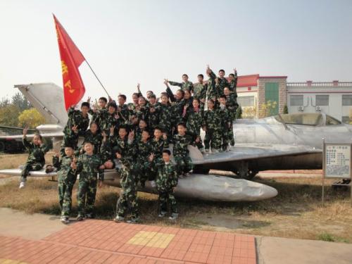 参观军事基地
