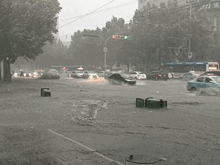 暴雨