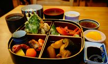 热闹的午夜厨房