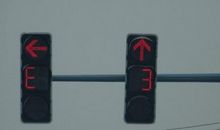 红绿灯之间的争吵