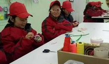 猜猜她是我们班的谁