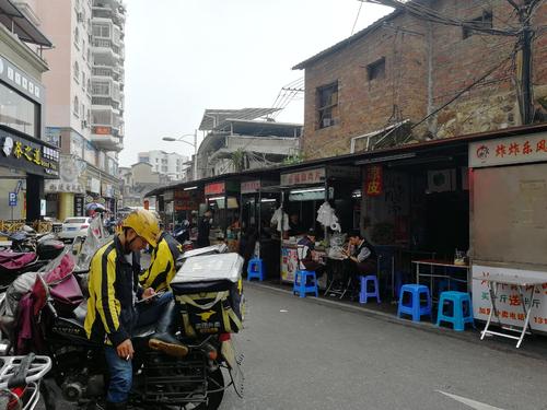 中山大街的脸