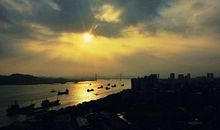 半江瑟瑟半江红