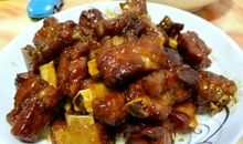 妈妈做糖醋排骨