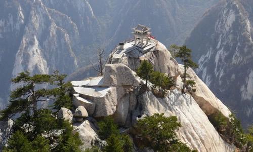 邓华山组成