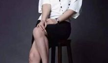 遇见和爱园里最美的她