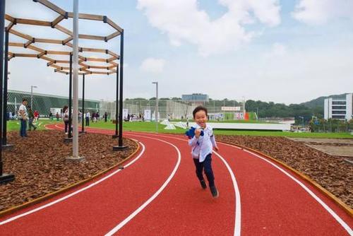跑道越来越长