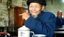 和蔼可亲的老爷爷