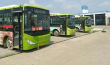 公共汽车上的友谊