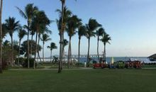 持灯一盏，微笑渡人