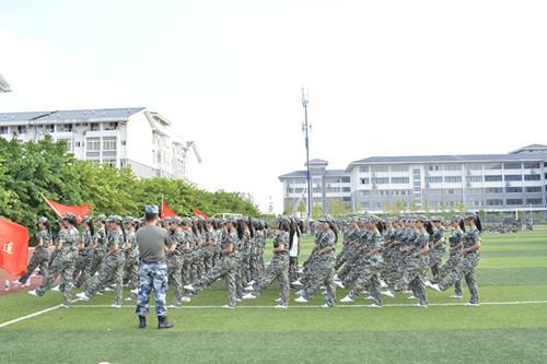 军事训练就像一首歌