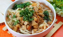 山西美食刀削面