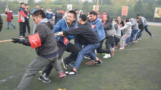在冬风中闻春