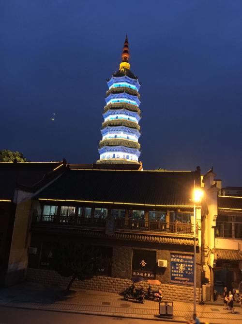 游振峰塔