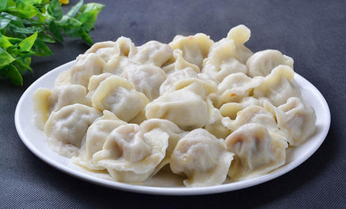 吃钱饺子