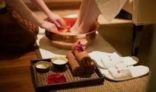 花瓣泡脚