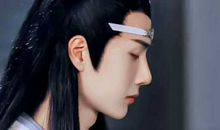 十五岁，我学会了弯嘴抿笑