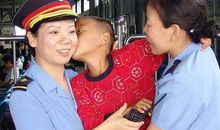 不是亲人胜亲人