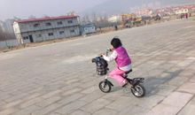 哥哥教我学骑车