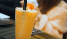 洋溢在美食中的幸福