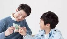 在妈妈的影响下