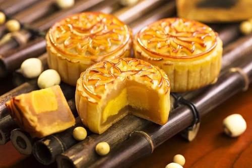 吃月饼