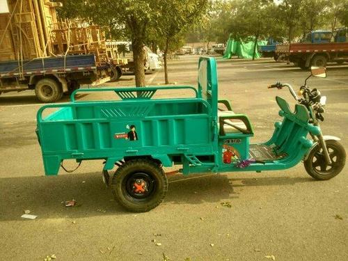 三轮车