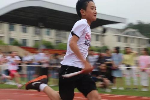 那个正面继电器