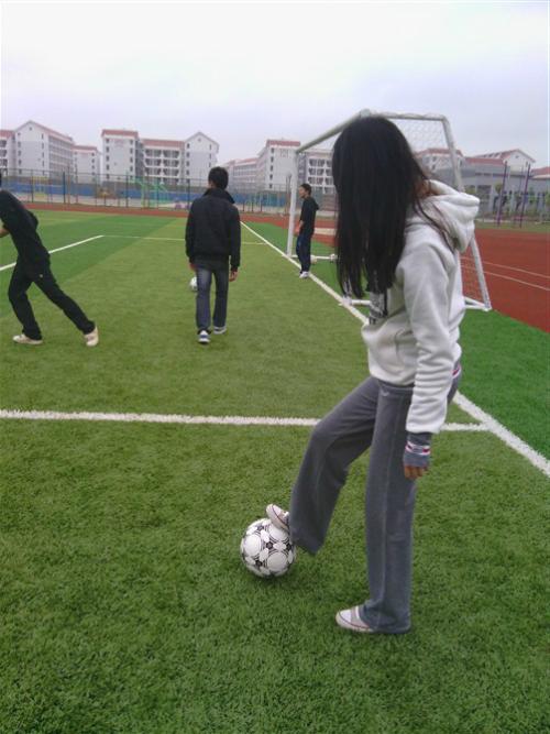 我生活在友谊中