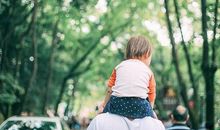 路上偶遇的一幕