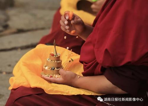 难忘的红色