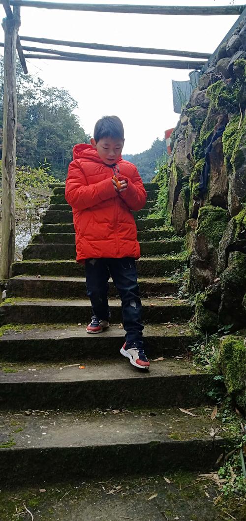 奶奶的小河