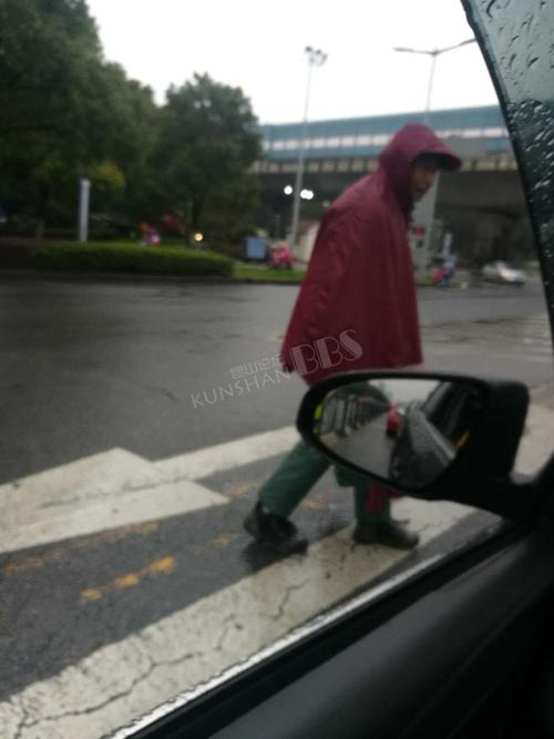 清洁工，我向你致敬