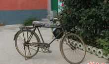 那破旧的自行车