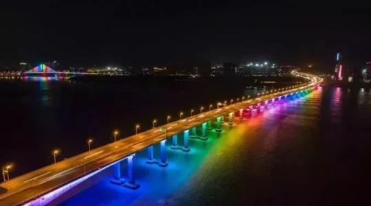 防洪堤夜游