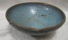 地上的那个破碗