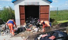 为环卫工人喝彩