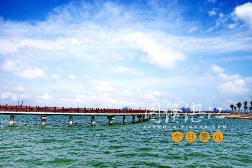 美丽的金沙湾观景长廊